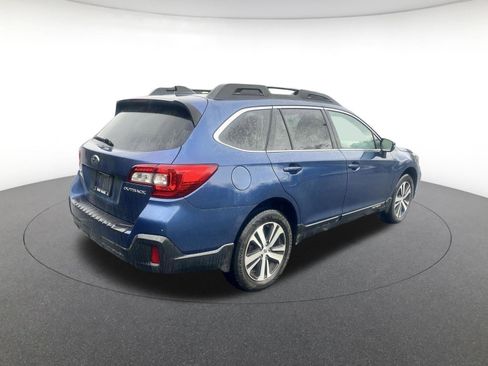 Used 2019 Subaru Outback 2.5i Limited AWD/4WD image 8