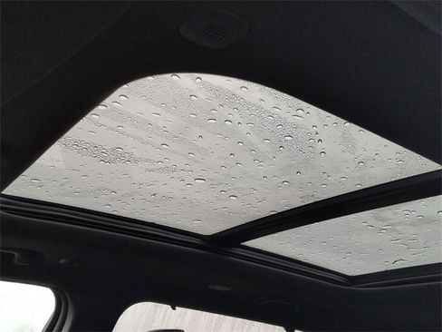 Used 2024 Jeep Grand Cherokee L Limited w/ Luxury Tech Group II image 13