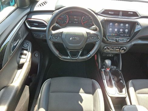 Used 2021 Chevrolet TrailBlazer RS w/ Sun and Liftgate Package AWD/4WD image 11