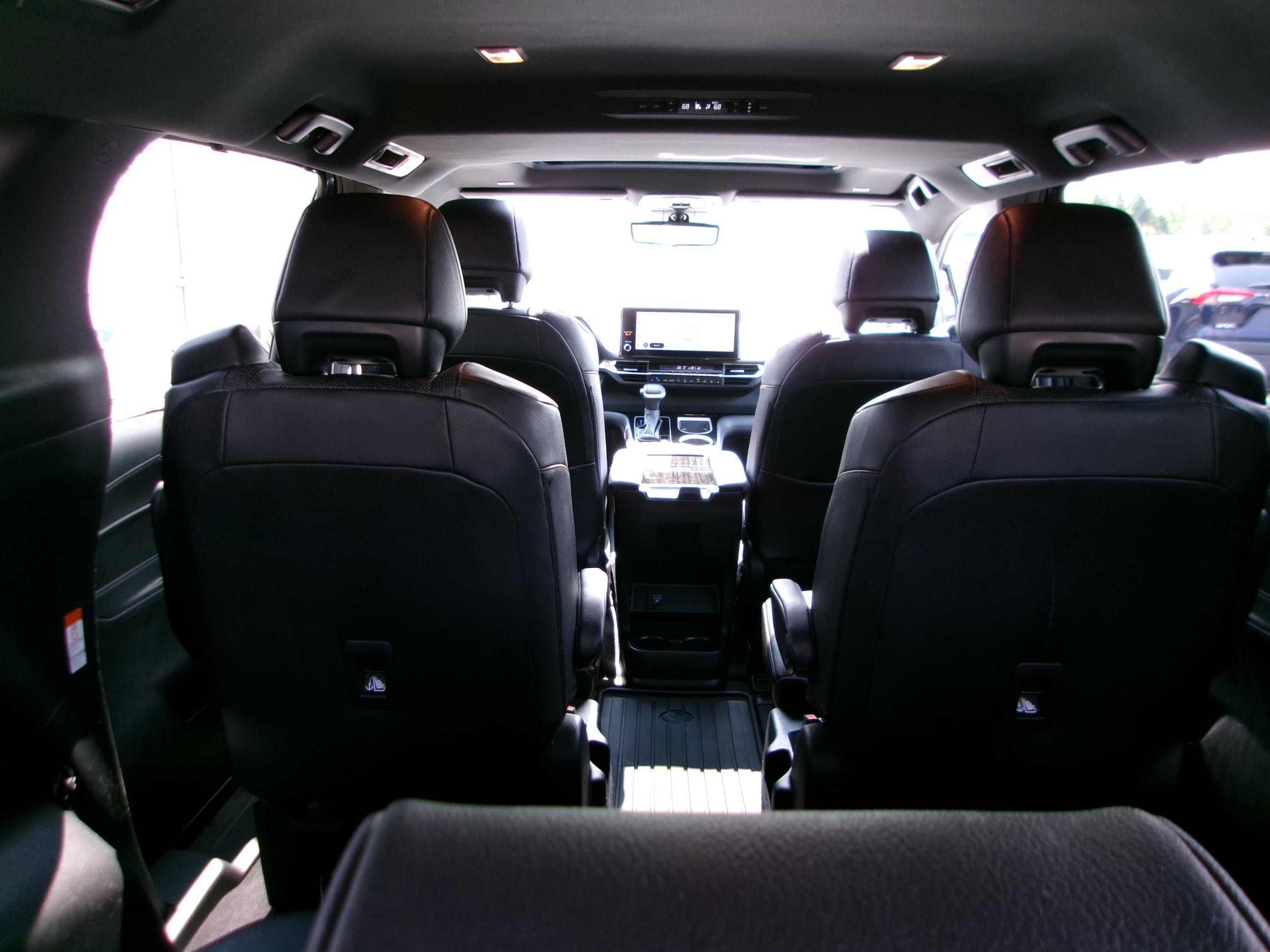 Used 2025 Toyota Sienna Limited AWD/4WD image 13