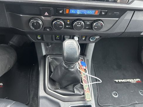 Used 2019 Toyota Tacoma TRD Pro image 9