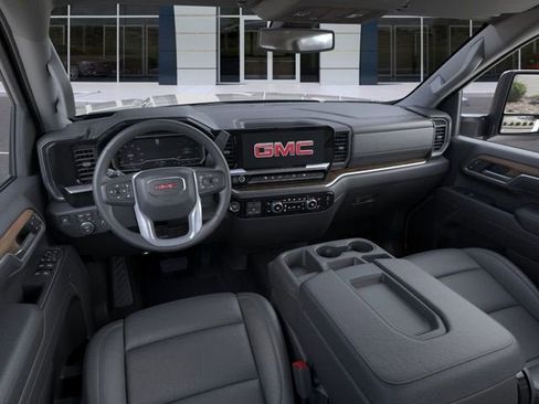 New 2025 GMC Sierra 2500 SLT image 15