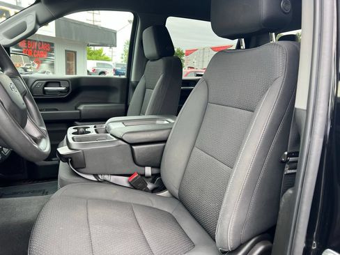 Used 2021 Chevrolet Silverado 1500 Custom Trail Boss w/ LPO, Dark Essentials Package AWD/4WD image 9