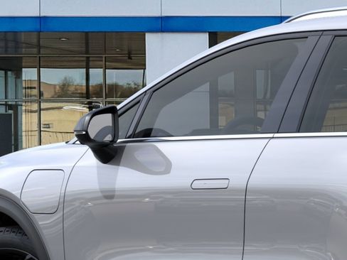 New 2026 Chevrolet Equinox EV LT w/ LPO, Blackout Package FWD image 13