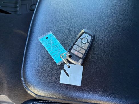 Used 2019 Ford F250 Lariat w/ Lariat Ultimate Package image 2