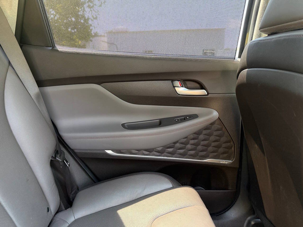 Used 2020 Hyundai Santa Fe Limited FWD image 21