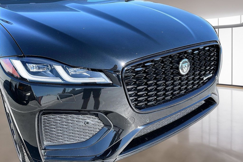 Used 2024 Jaguar F-PACE R-Dynamic S AWD/4WD image 31