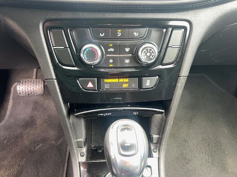 Used 2019 Buick Encore Preferred FWD image 18