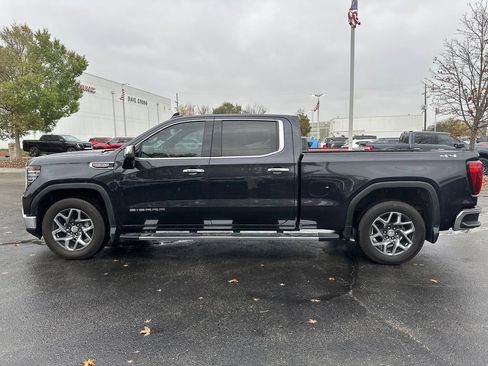 Used 2022 GMC Sierra 1500 SLT w/ SLT Premium Plus Package image 11