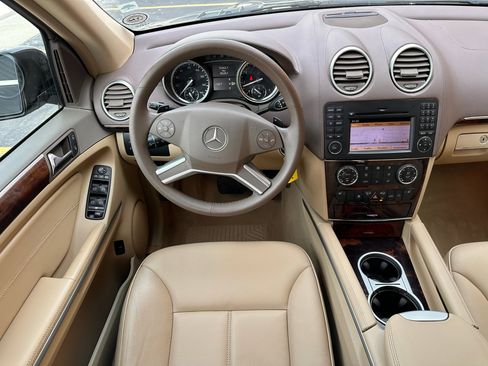 Used 2012 Mercedes-Benz GL 450 GL450 4MATIC image 12