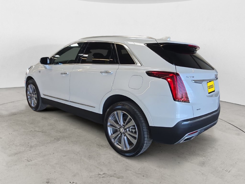 Certified 2025 Cadillac XT5 Premium Luxury AWD/4WD image 11