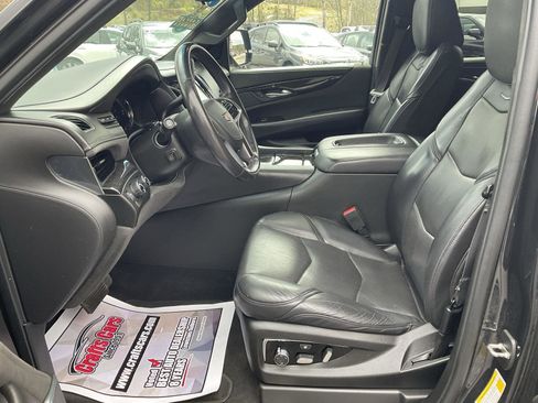 Used 2019 Cadillac Escalade ESV Platinum AWD/4WD image 10