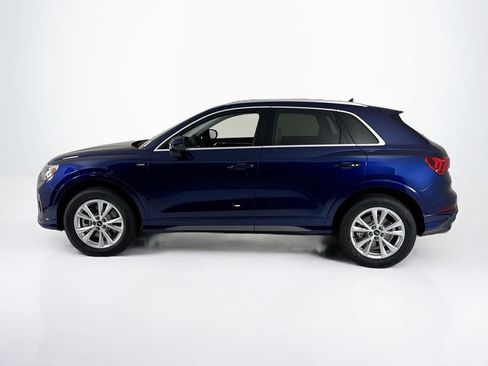 Used 2025 Audi Q3 2.0T Premium w/ Convenience Package AWD/4WD image 2