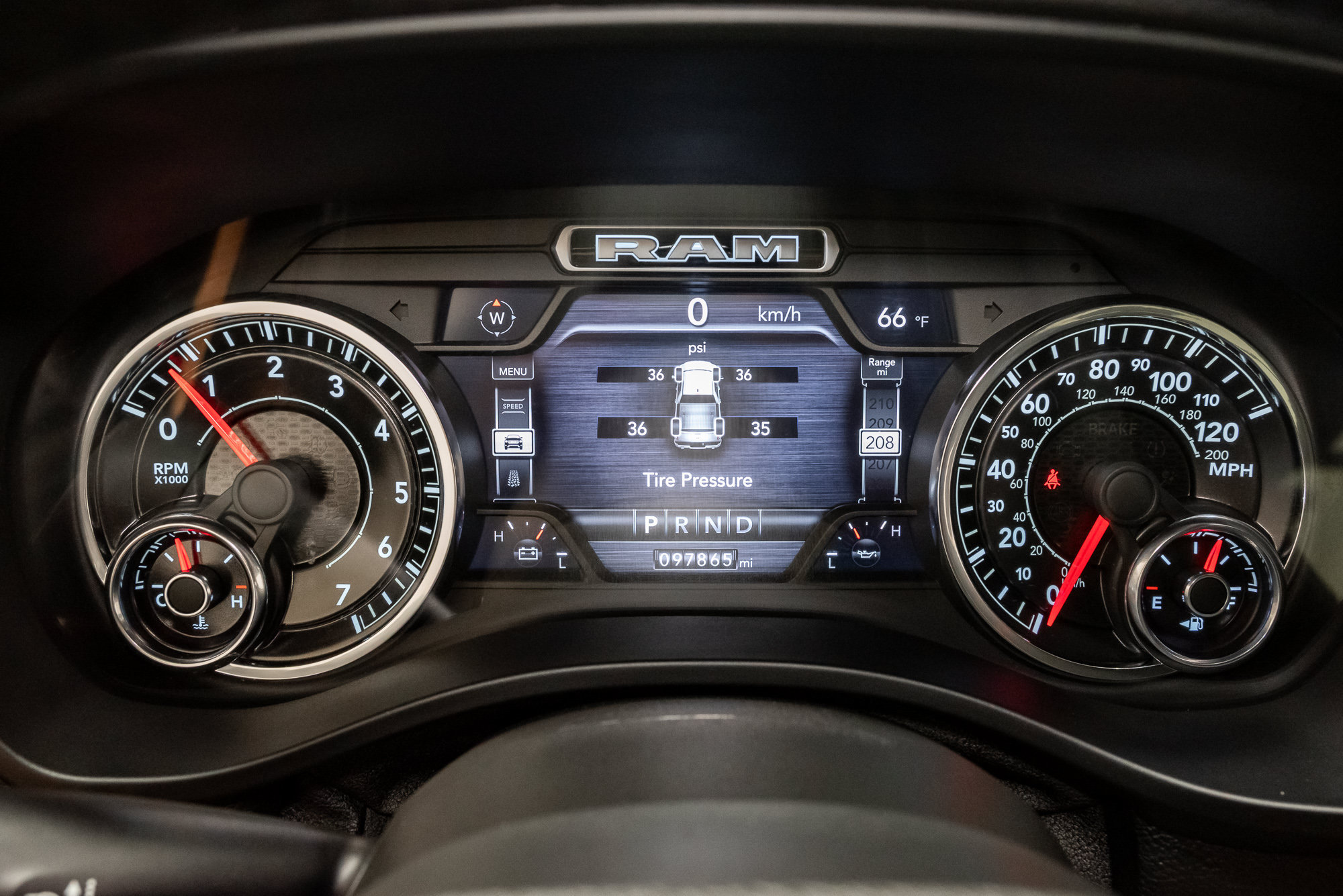 Used 2021 RAM 1500 Big Horn AWD/4WD image 13