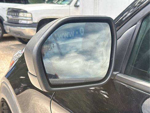 Used 2020 Ford Explorer XLT w/ Equipment Group 202A image 13