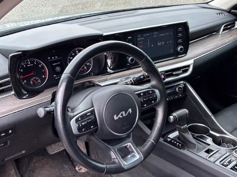 Used 2023 Kia K5 EX image 3