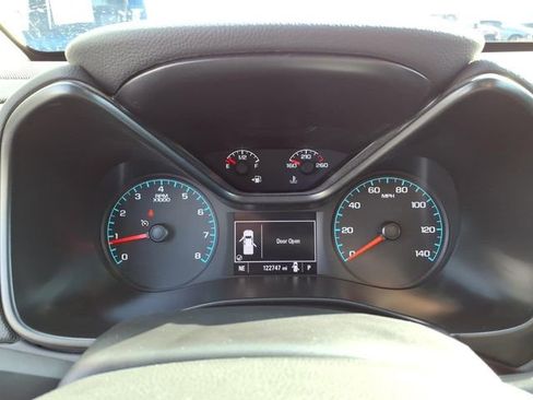 Used 2022 Chevrolet Colorado LT AWD/4WD image 17