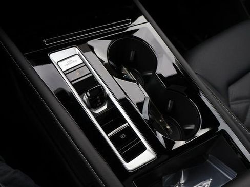 New 2026 Volkswagen Atlas SE image 25