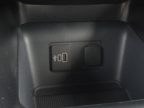 New 2026 Ford Explorer ST-Line w/ ST-Line Street Pack AWD/4WD image 16