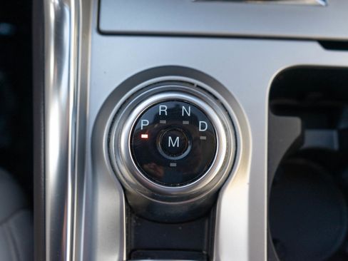 Used 2020 Ford Explorer Platinum image 14