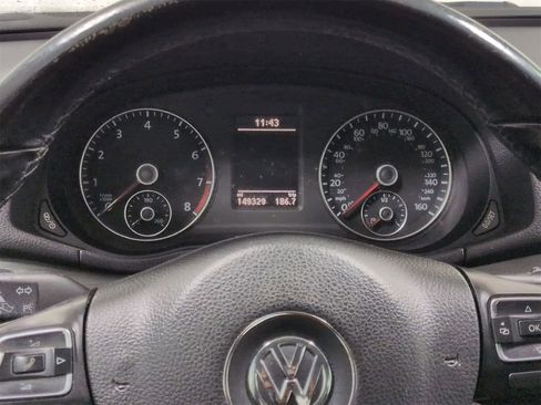 Used 2014 Volkswagen Passat 1.8T SE image 35