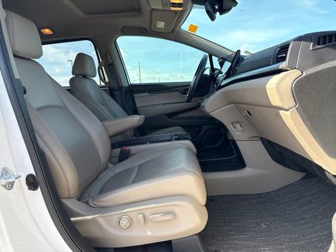 Used 2021 Honda Odyssey EX-L image 10