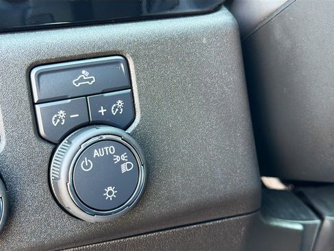 Used 2025 Chevrolet Silverado 1500 LT w/ Protection Package image 34