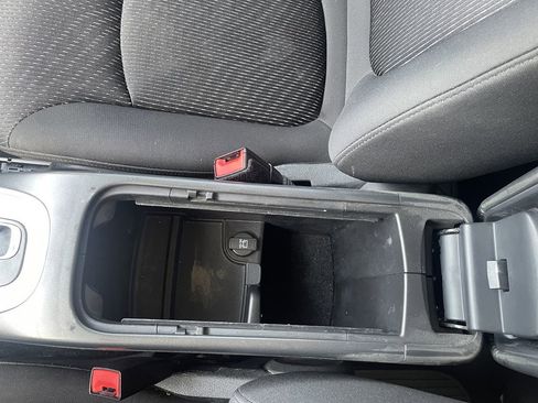 Used 2018 Dodge Journey SXT w/ Blacktop Package image 16