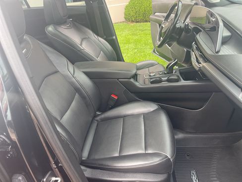 Used 2024 Cadillac XT4 Premium Luxury AWD/4WD image 31