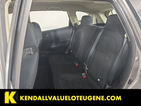 Used 2013 Nissan Rogue S AWD/4WD image 15