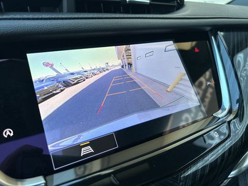 Used 2024 Cadillac XT6 Premium Luxury image 24