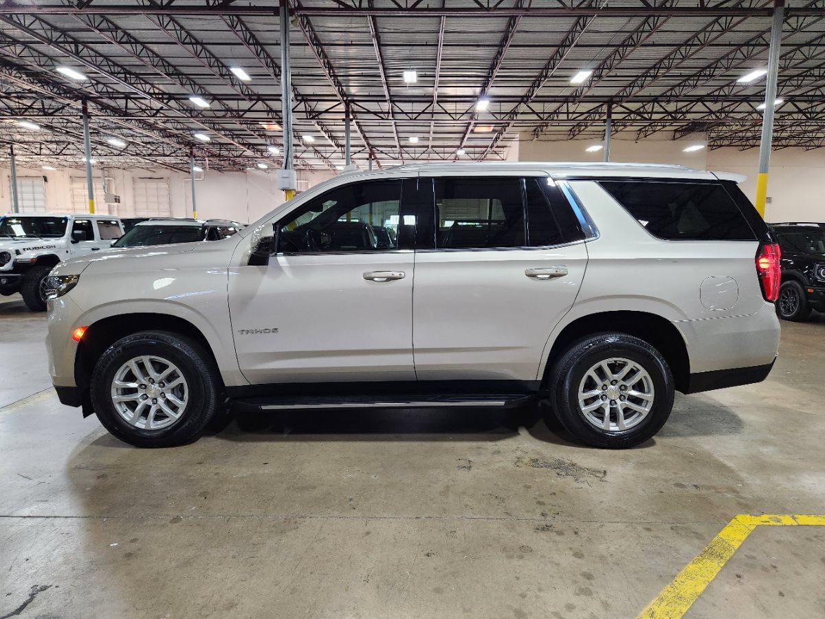 Used 2023 Chevrolet Tahoe LT w/ Luxury Package AWD/4WD image 7