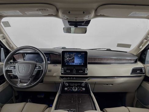 Used 2021 Lincoln Navigator Reserve w/ Luxury Package AWD/4WD image 23