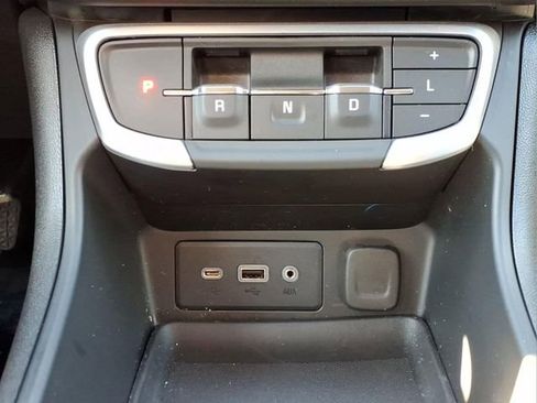Used 2023 GMC Terrain SLE w/ Driver Convenience Package FWD image 20