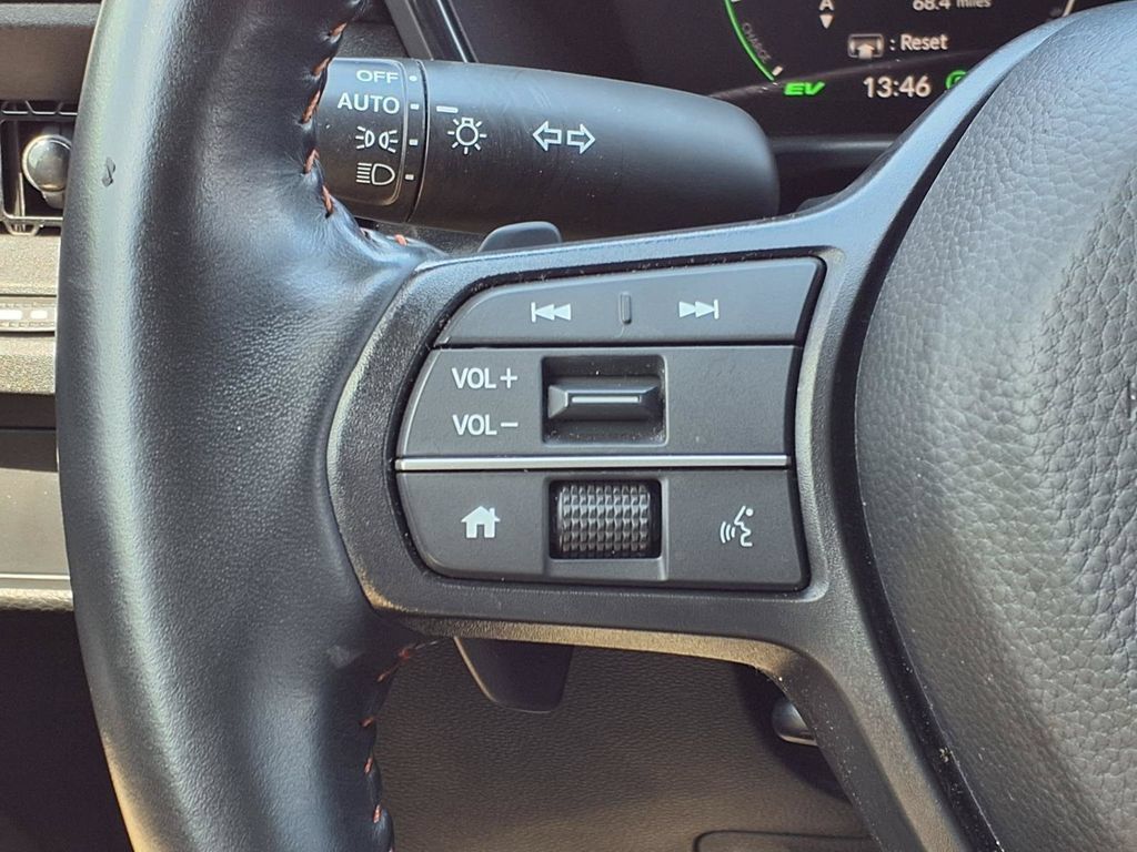 Used 2025 Honda CR-V Sport-L image 14