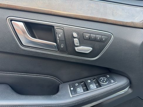 Used 2014 Mercedes-Benz E 350 4MATIC Sedan w/ Premium 1 Package image 22