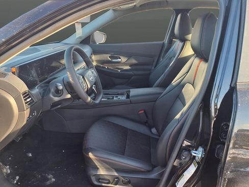 New 2026 Nissan Sentra SR w/ SR Premium Package image 8