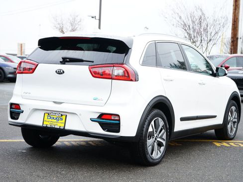 Used 2019 Kia Niro EX Premium w/ Cold Weather Package 1.0 image 3