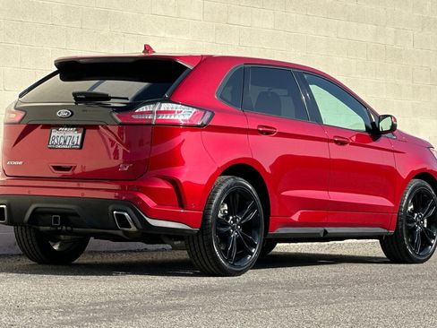 Used 2020 Ford Edge ST w/ Equipment Group 401A image 4