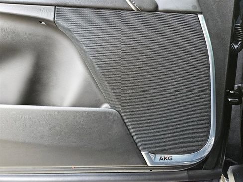 Used 2023 Cadillac Escalade ESV Sport Platinum image 21