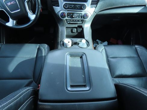 Used 2015 GMC Yukon SLE w/ Convenience Package image 9