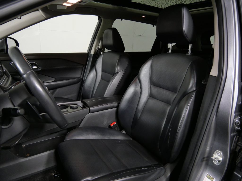Used 2021 Nissan Rogue SV w/ Premium Package AWD/4WD image 11