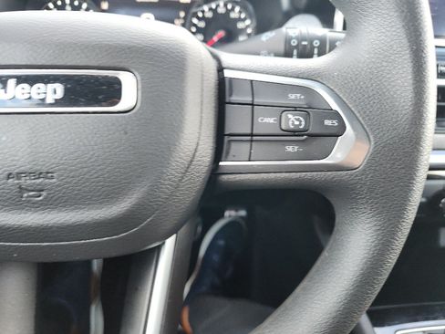 Used 2025 Jeep Compass Sport AWD/4WD image 23