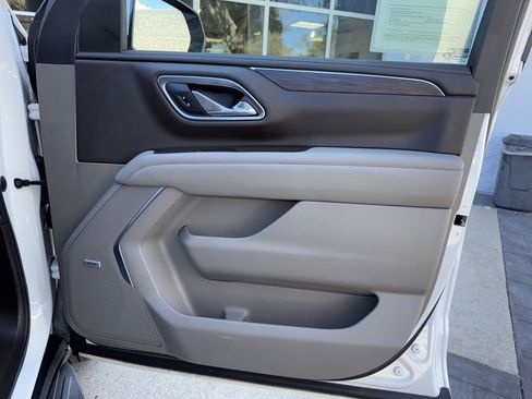 Used 2021 Chevrolet Tahoe LT image 18