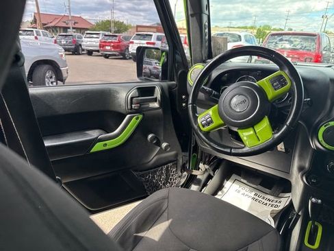 Used 2017 Jeep Wrangler Unlimited Sport w/ Connectivity Group AWD/4WD image 16