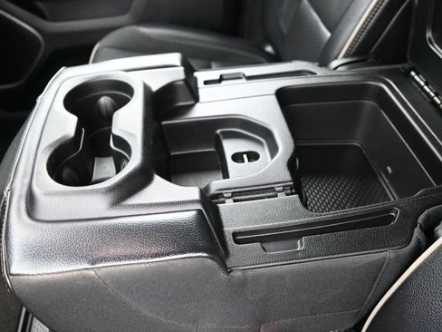 Used 2022 RAM 1500 Laramie AWD/4WD image 19