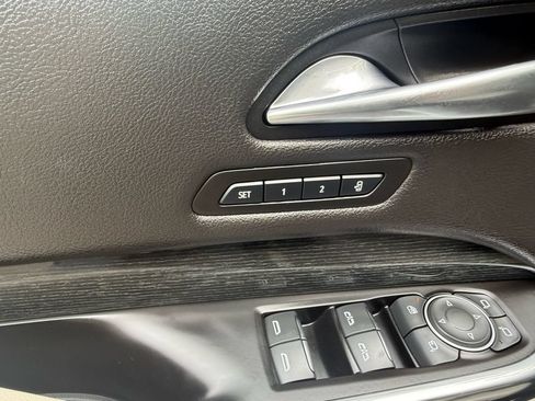 Used 2019 Cadillac XT4 Premium Luxury w/ Cold Weather Package FWD image 17