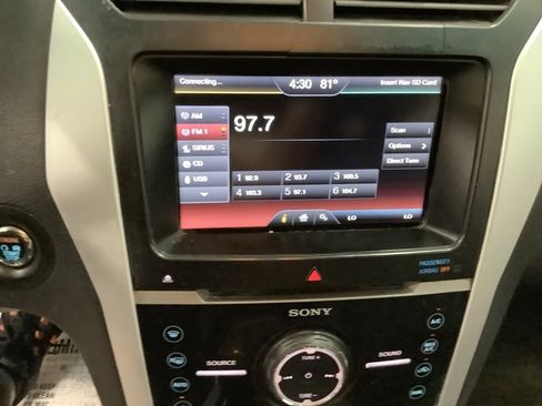 Used 2015 Ford Explorer Sport image 19