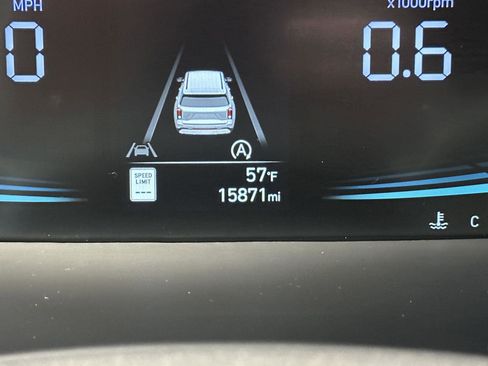 Used 2025 Hyundai Palisade SEL image 17