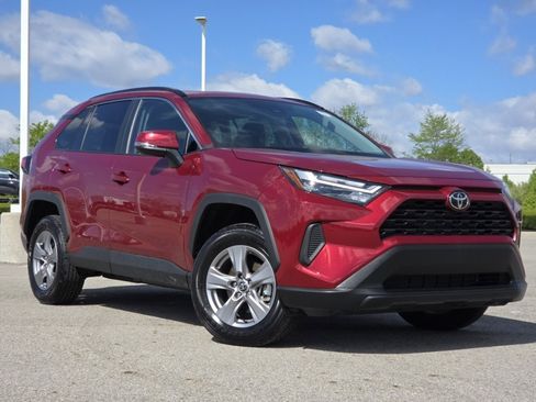 Used 2025 Toyota RAV4 XLE w/ Convenience Package AWD/4WD image 2